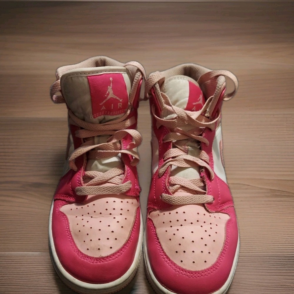 Size 4.5Y - Nike Air Jordan 1 Mid GS Fierce Pink FD8780-116 Sneaker Shoes